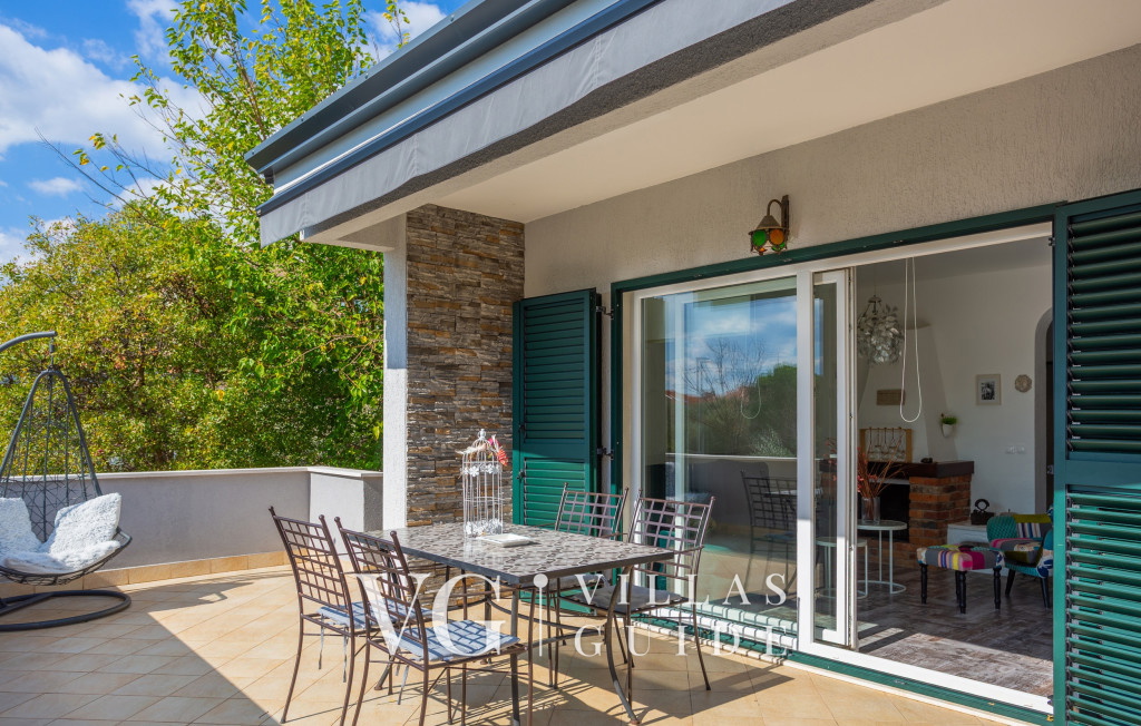 Villa Lucija with pool island Krk Dvorište i vanjski dio objekta