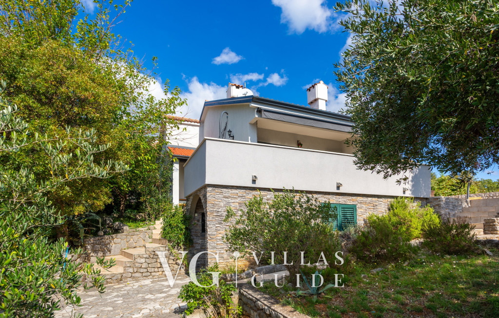 Villa Lucija with pool island Krk Dvorište i vanjski dio objekta