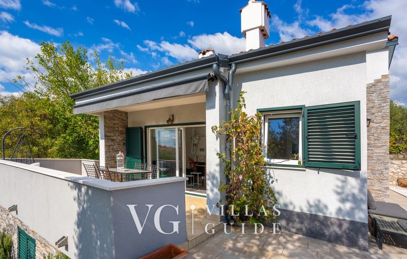 Villa Lucija with pool island Krk Dvorište i vanjski dio objekta