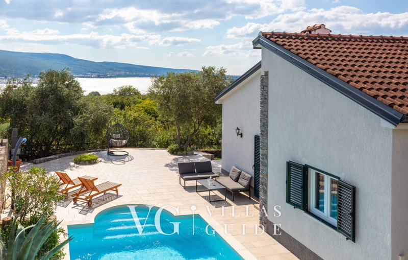 Villa Lucija with pool island Krk Dvorište i vanjski dio objekta