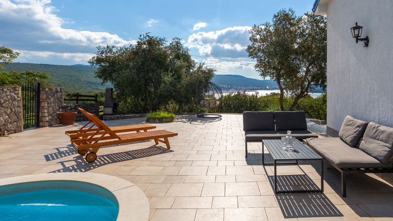 Villa Lucija with pool island Krk