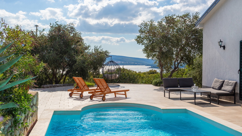 Villa Lucija with pool island Krk