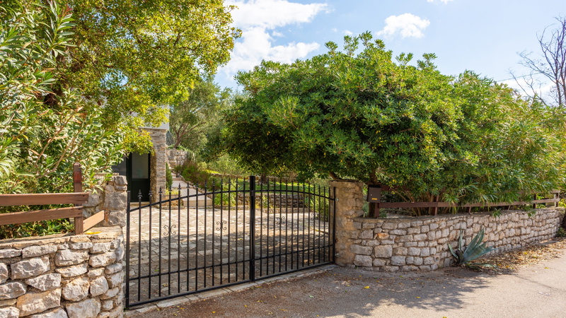 Villa Lucija with pool island Krk