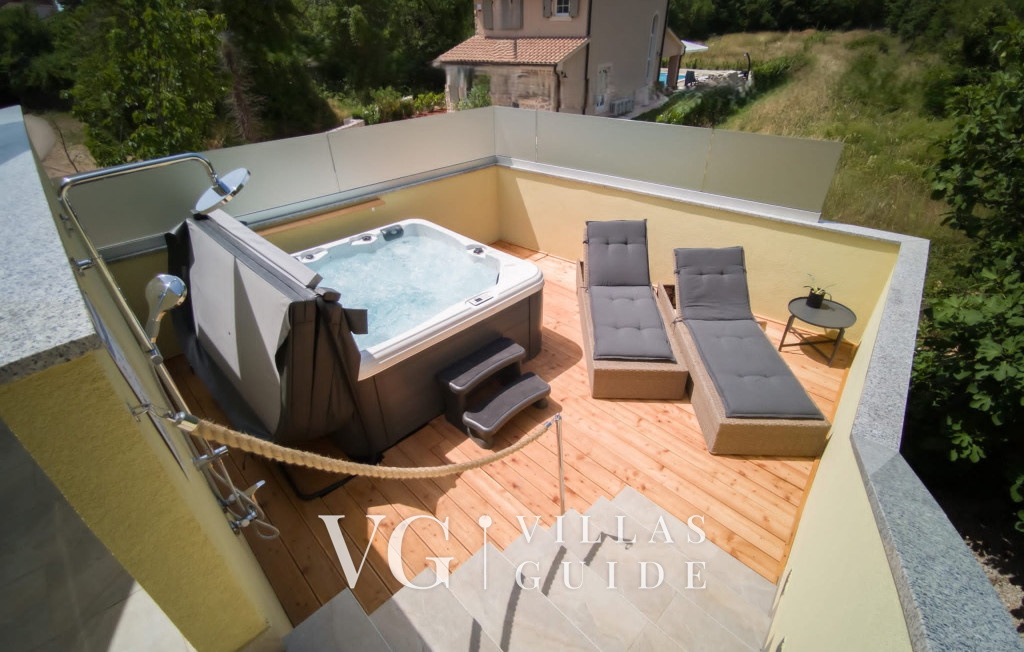 Villa Andrea with pool & whirpool Island Krk wellness