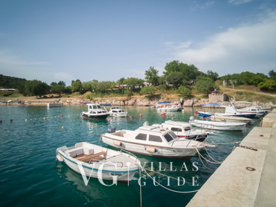 Villa Andrea with pool & whirpool Island Krk Microlocation