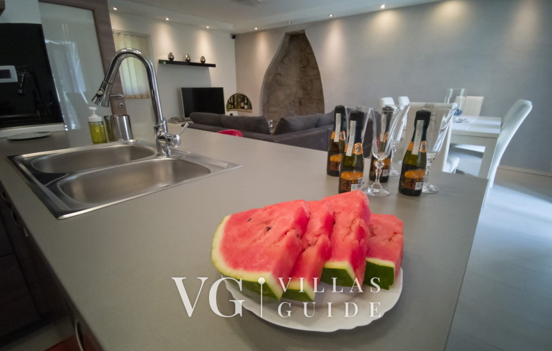 Villa Andrea with pool & whirpool Island Krk Kuhinja