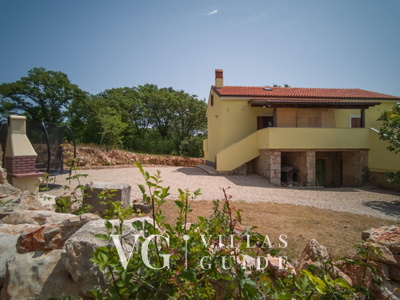 Villa Andrea with pool & whirpool Island Krk Garden and property exterior