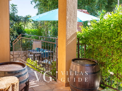 Apartman Beni Additional content