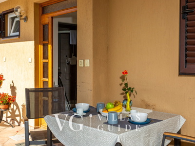 Apartman Beni Garden and property exterior