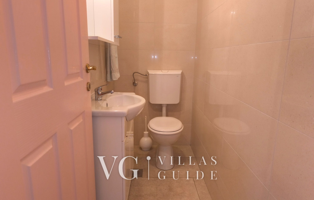 Apartman Helen Orašac Toilette per gli ospiti