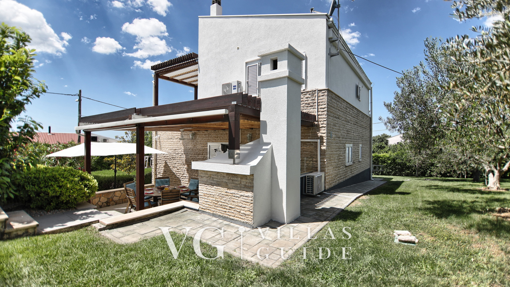 Holiday home Srećko Dvorište i vanjski dio objekta