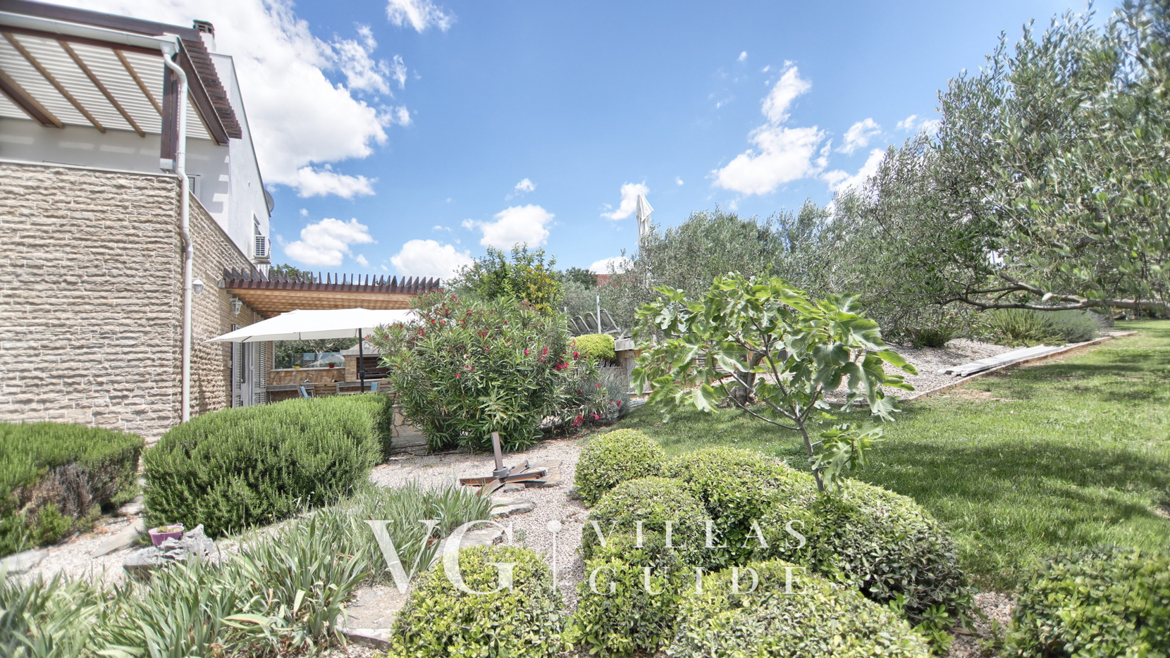 Holiday home Srećko Dvorište i vanjski dio objekta