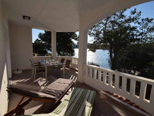 Apartman Ana - directly on the beach