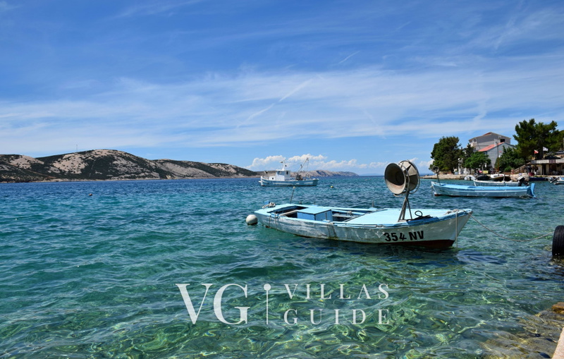 Apartman Ana - directly on the beach Garden and property exterior