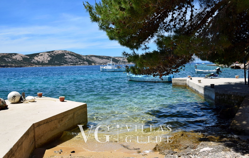 Apartman Ana - directly on the beach Garden and property exterior