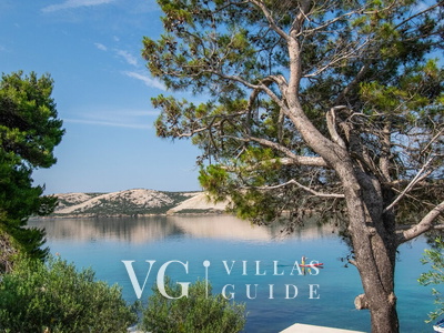 Apartman Ana - directly on the beach Garden and property exterior