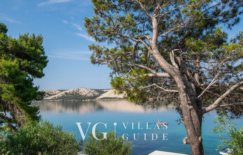 Apartman Ana - directly on the beach Garden and property exterior