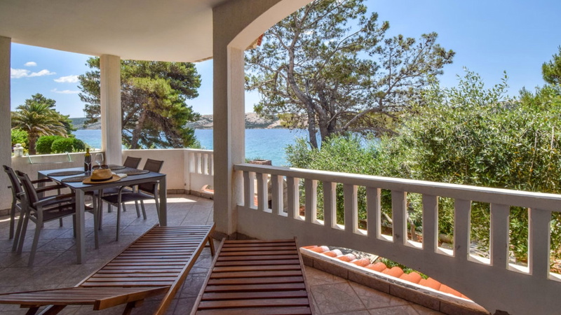 Apartman Ana - directly on the beach