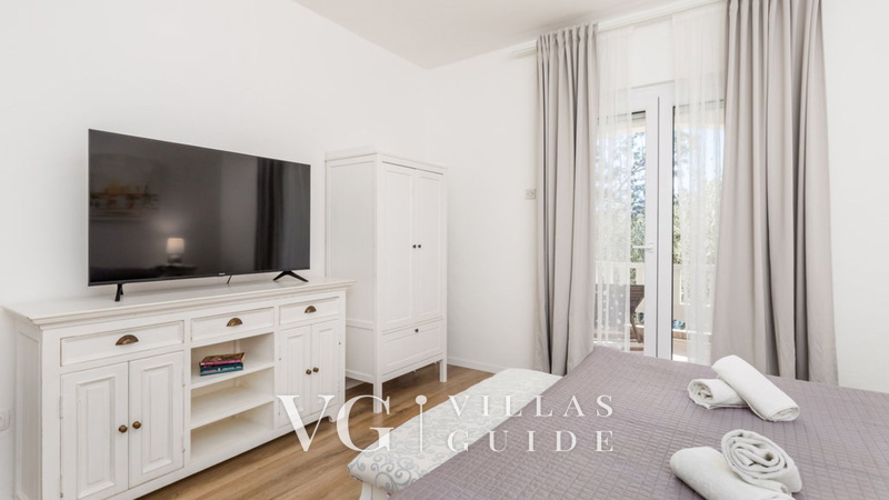 Apartman Ana - directly on the beach