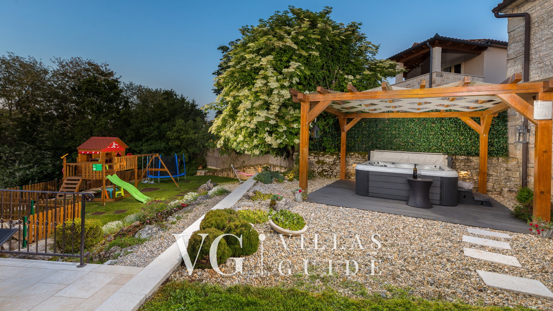 Villa Stara Hiža Garden and property exterior