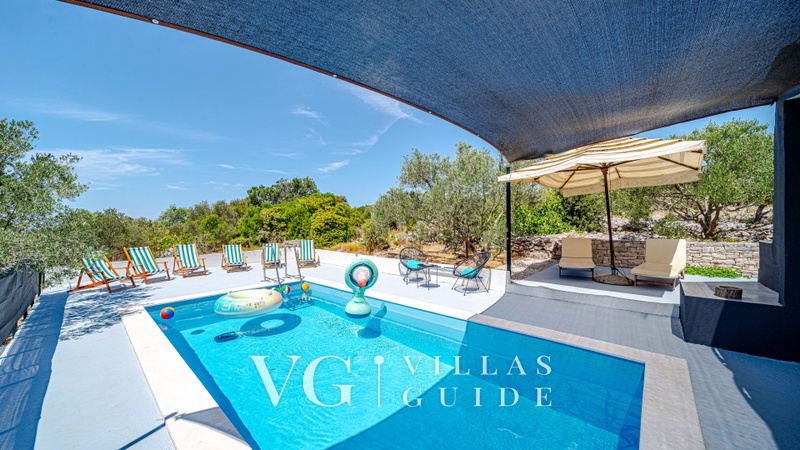 Holiday home Edi Piscina