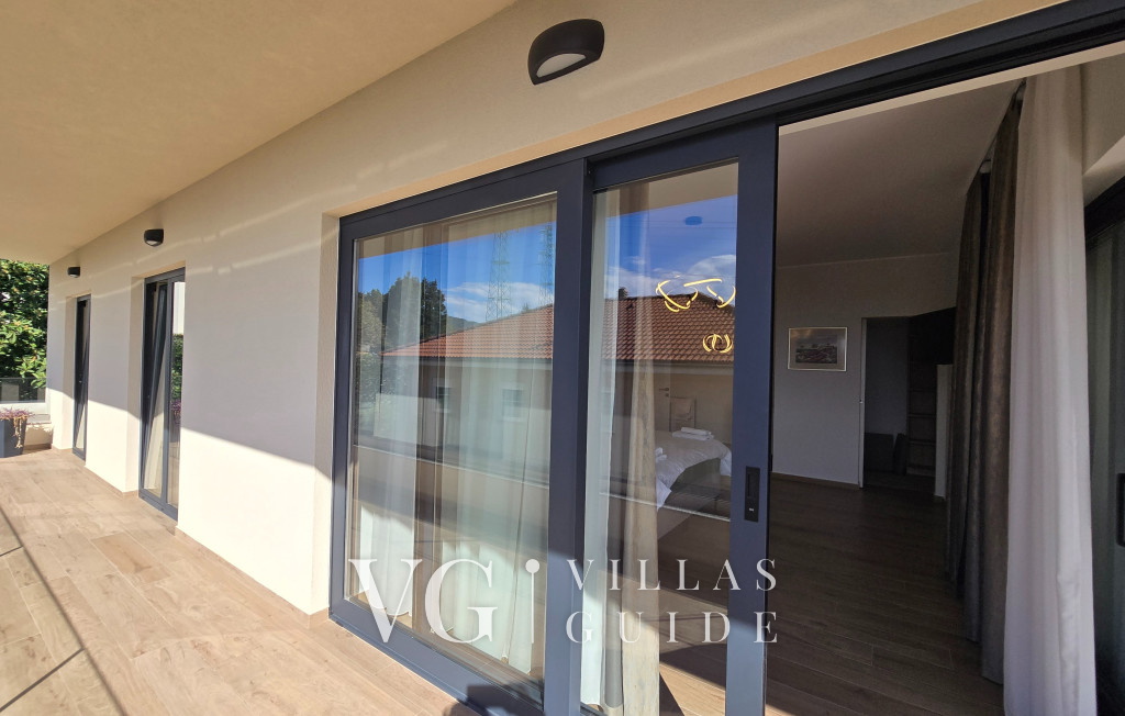 Villa SUNLIFE with indoor&outdoor pool &sauna Opatija Garten und Außenbereich