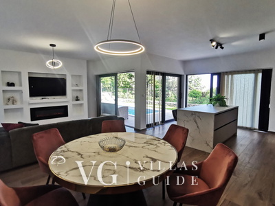 Villa SUNLIFE with indoor&outdoor pool &sauna Opatija Küche