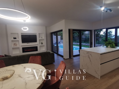 Villa SUNLIFE with indoor&outdoor pool &sauna Opatija Küche