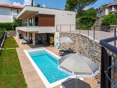 Villa SUNLIFE with indoor&outdoor pool &sauna Opatija