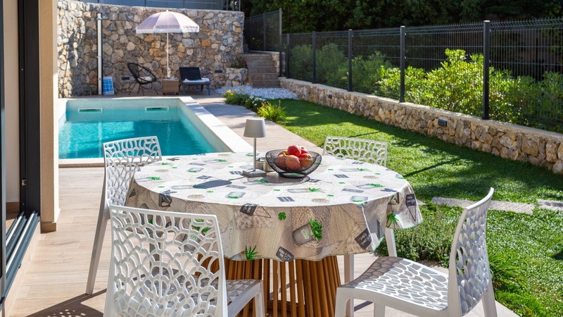 Villa SUNLIFE with indoor&outdoor pool &sauna Opatija