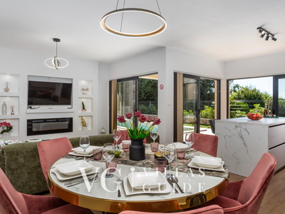 Villa SUNLIFE with indoor&outdoor pool &sauna Opatija