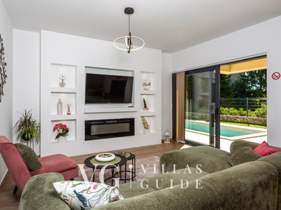 Villa SUNLIFE with indoor&outdoor pool &sauna Opatija