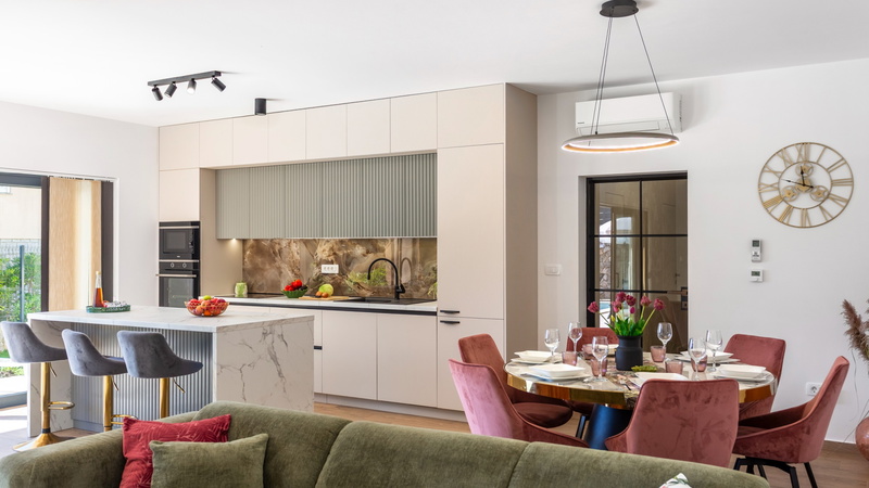 Villa SUNLIFE with indoor&outdoor pool &sauna Opatija