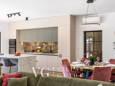 Villa SUNLIFE with indoor&outdoor pool &sauna Opatija Wohnzimmer