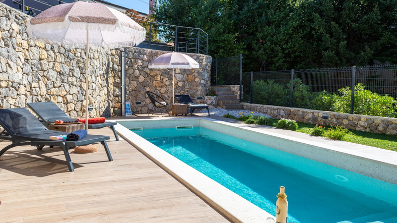 Villa SUNLIFE with indoor&outdoor pool &sauna Opatija
