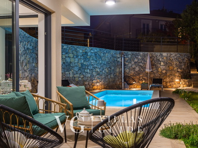 Villa SUNLIFE with indoor&outdoor pool &sauna Opatija Garten und Außenbereich