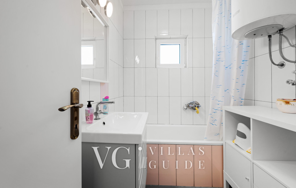 Villa MilaMar Bathroom