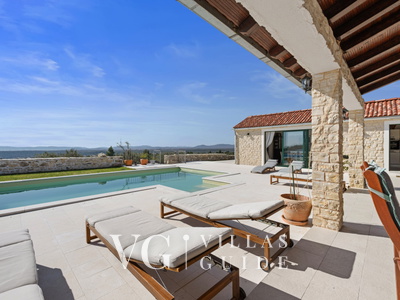 Villa MilaMar Garden and property exterior