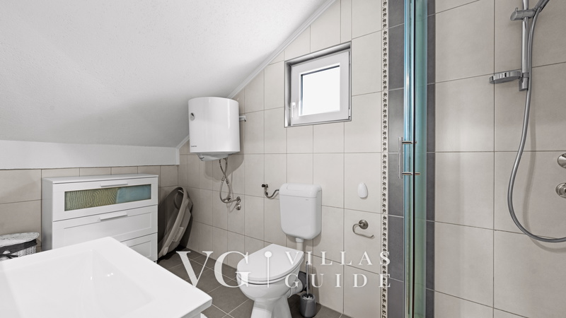 Villa MilaMar Bathroom