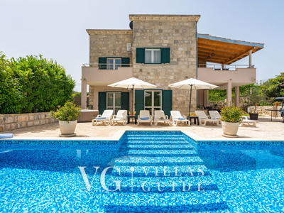 Villa Mapeni Piscina