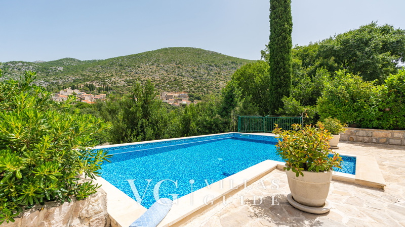 Villa Mapeni Piscina