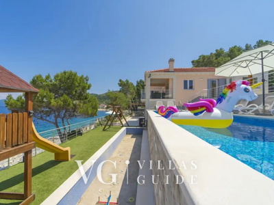 Villa Grški Rat