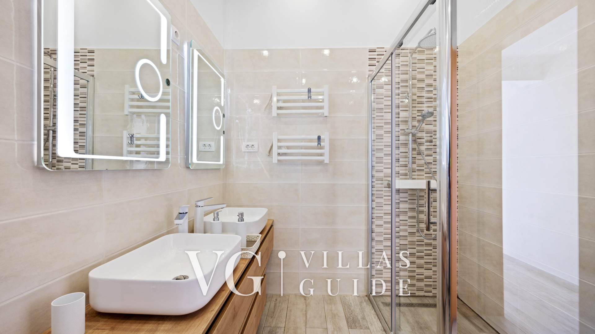 Villa Vista Bathroom