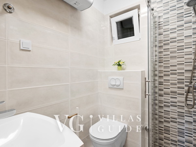 Villa Vista Bathroom