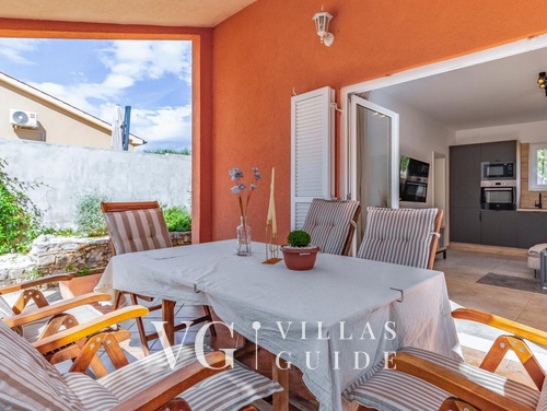 Villa Ella