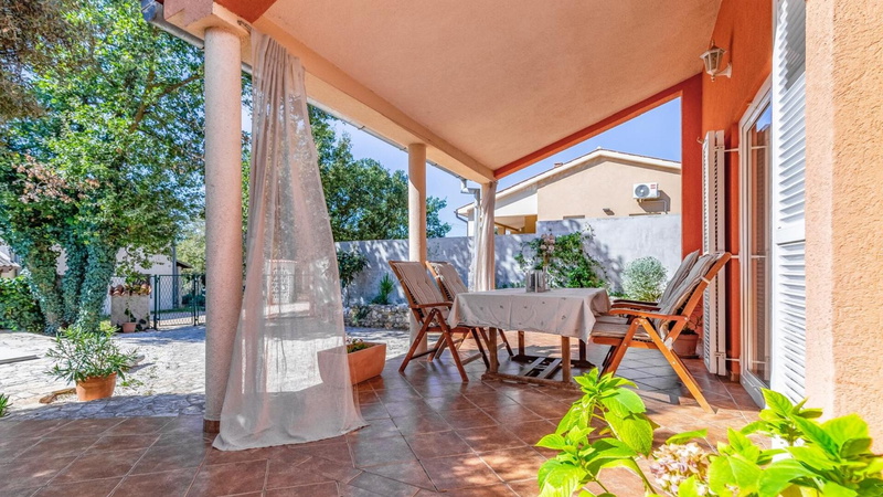 Villa Ella