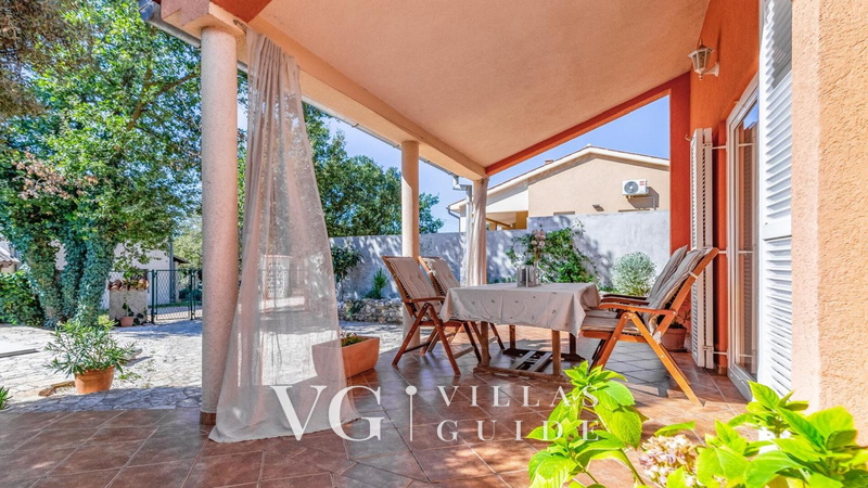 Villa Ella
