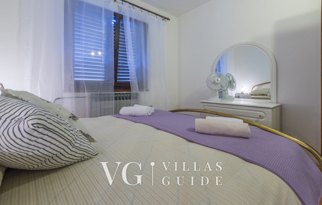 Villa Dramalj Queen Bedroom