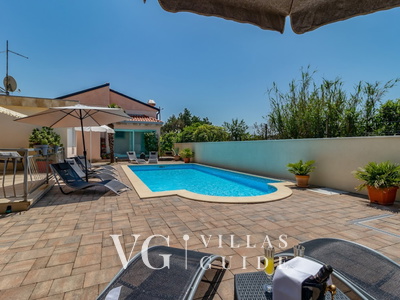 Villa Mary Pool