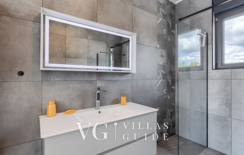 Villa Sever Bathroom